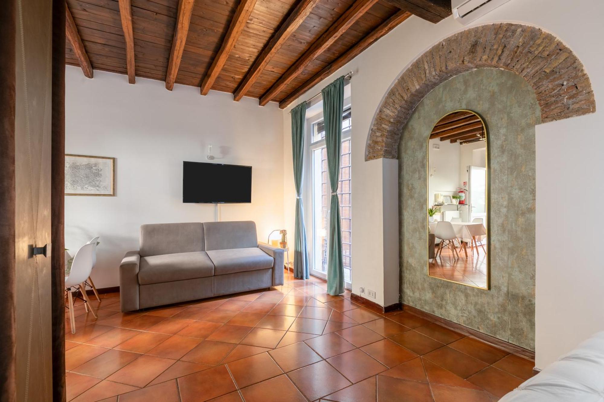 Quiet Trevi Fountain Apartment With Patio And Backyard Rome Exterior photo